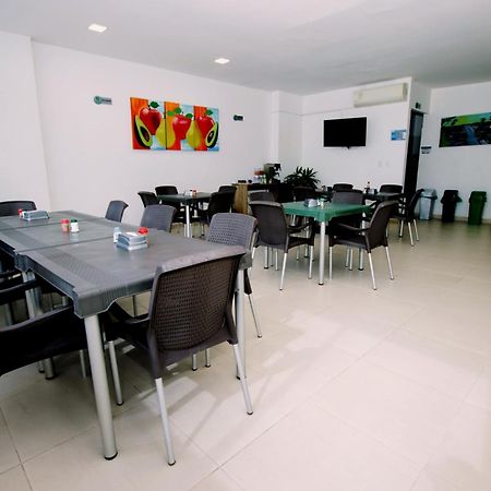 Hotel Blue Paradise Inn Turbo Екстер'єр фото