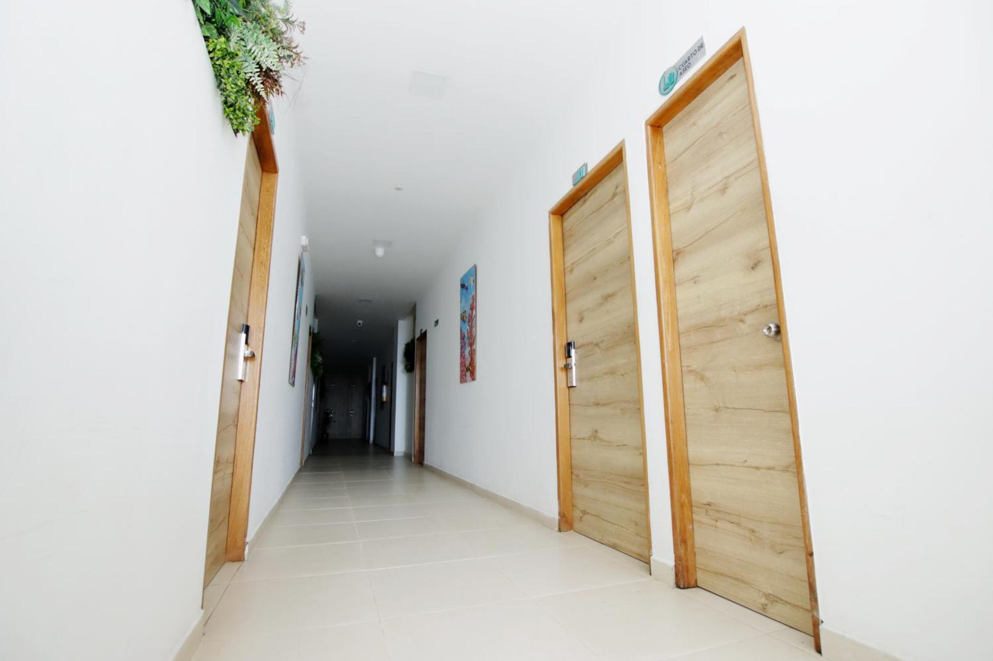 Hotel Blue Paradise Inn Turbo Екстер'єр фото