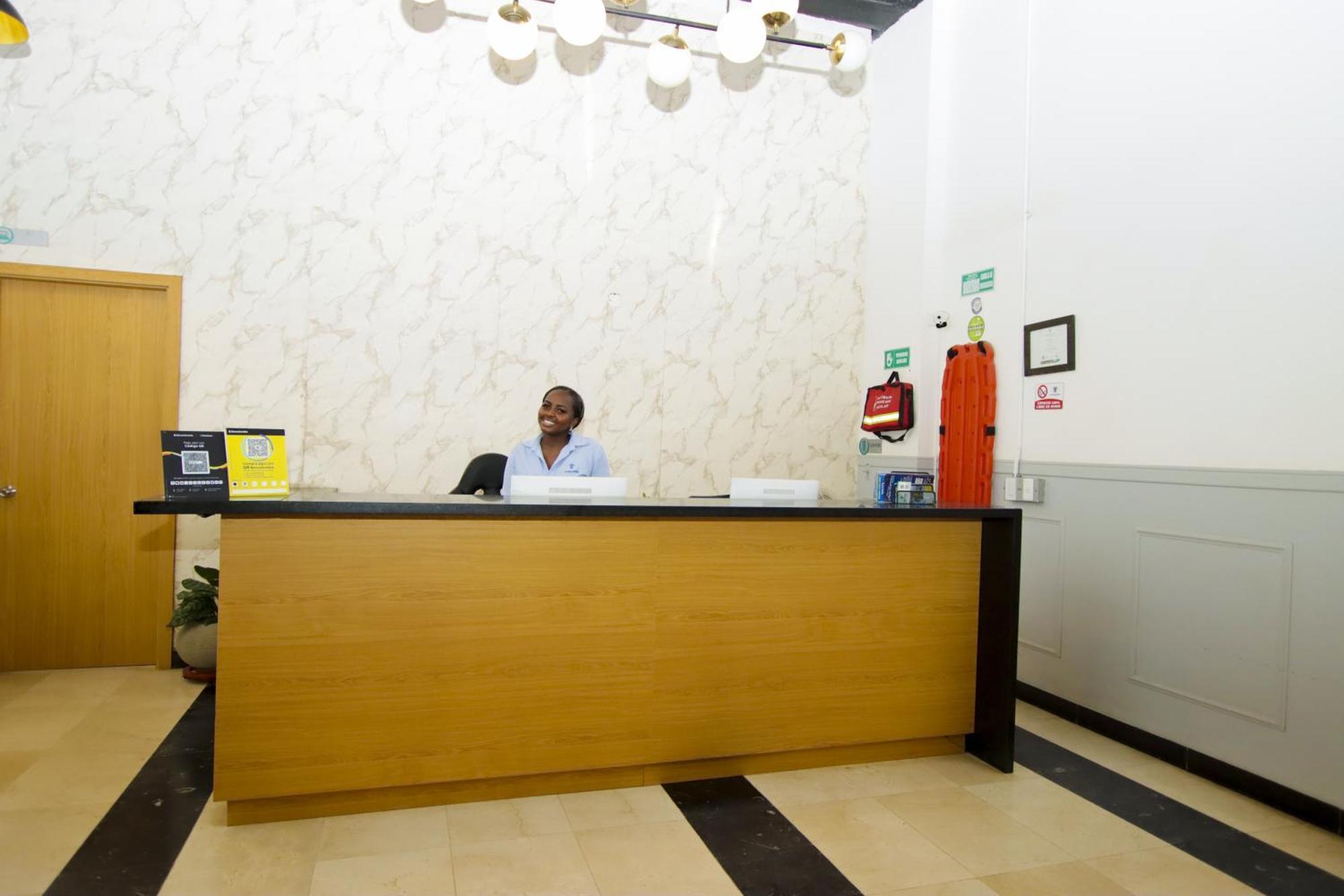 Hotel Blue Paradise Inn Turbo Екстер'єр фото